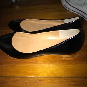 BALCK FLATS WITH GOLD HEEL